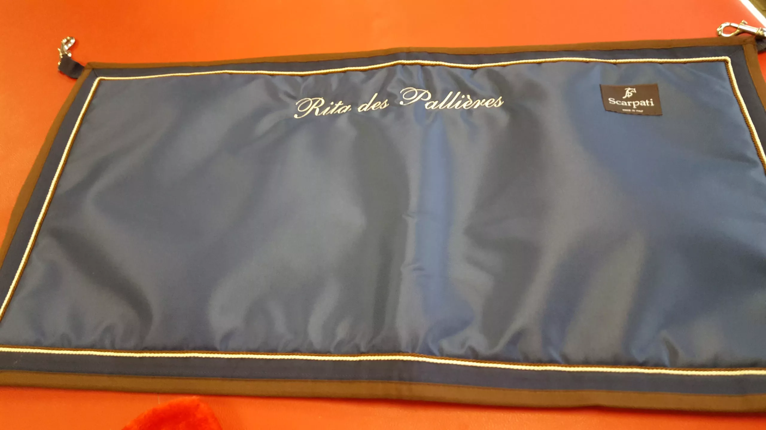 atelier-brod-art-creations-chaudun-aisne-hauts-de-france-broderie-equitation (59)